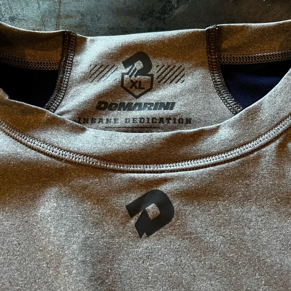 Demarini Compression shirt xl - Picture 3 of 3